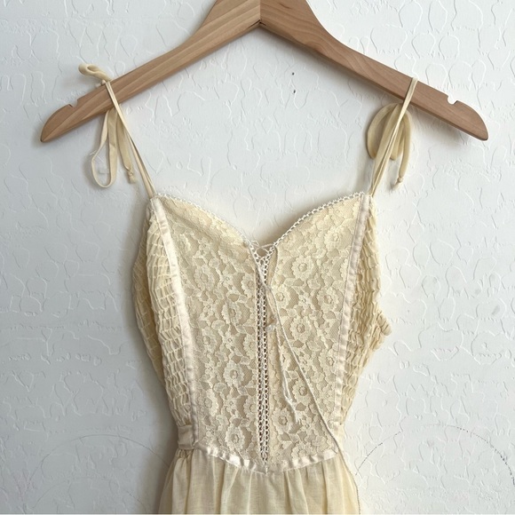 Vintage Boho Fairytale Prairie Ruffle Lace Sweetheart Neckline Maxi Dress - Picture 6 of 15